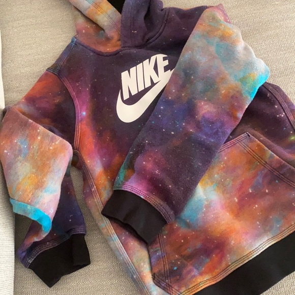 Nike Hoodie - Picture 2 of 6